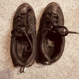 bloch dance sneakers size 71/2